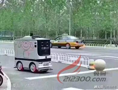 丹阳啥时候也弄个JD快递机器人?|聚焦丹阳